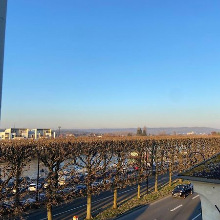 Charmant Appartement Dans Le Centre Ville, A 2 Minutes Du Palais Compiègne Buitenkant foto