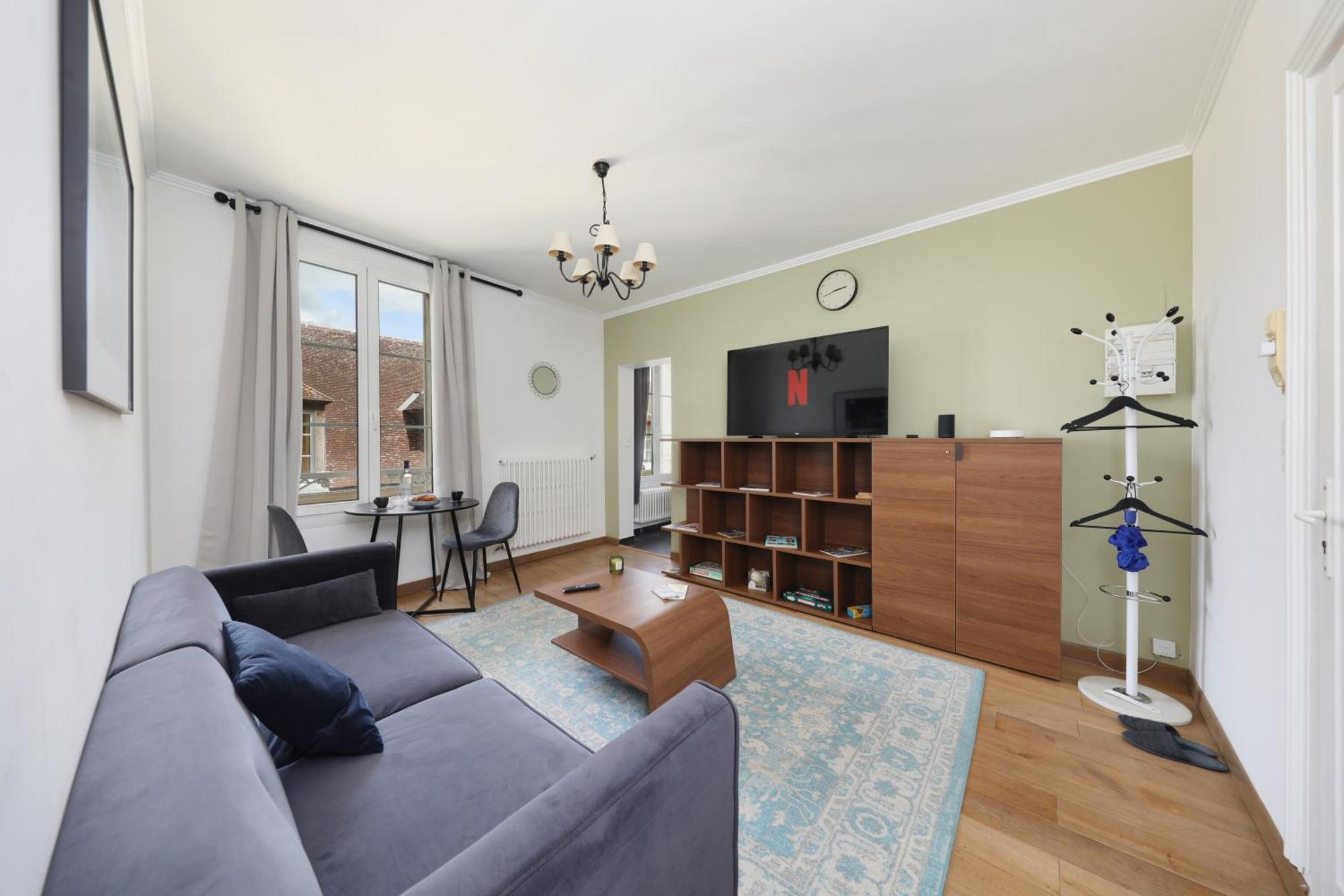 Charmant Appartement Dans Le Centre Ville, A 2 Minutes Du Palais Compiègne Buitenkant foto