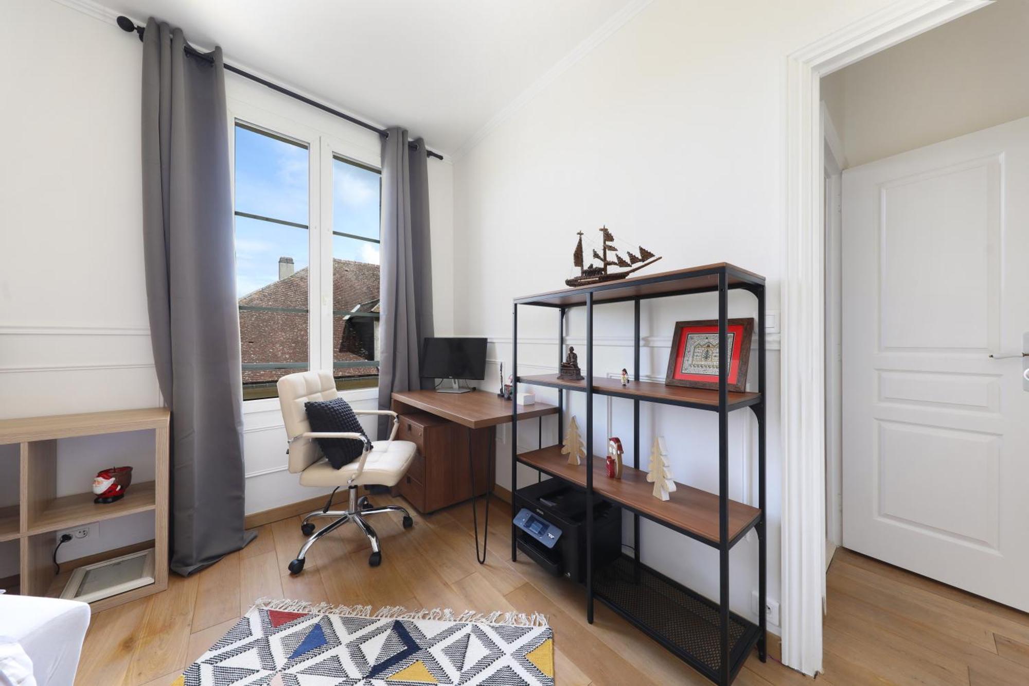 Charmant Appartement Dans Le Centre Ville, A 2 Minutes Du Palais Compiègne Buitenkant foto